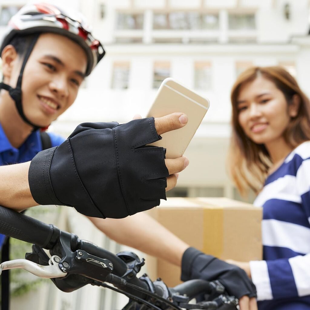 delivery man checking app 6ehycg9.jpg